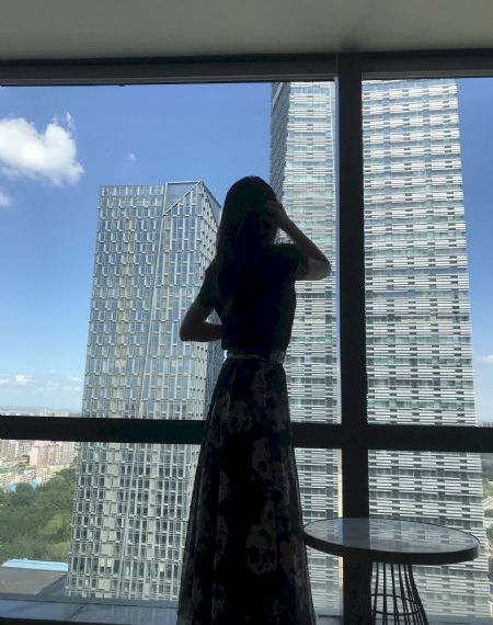 女教师hd中字版高清费看