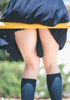 外国版未删除裸体荒野求生