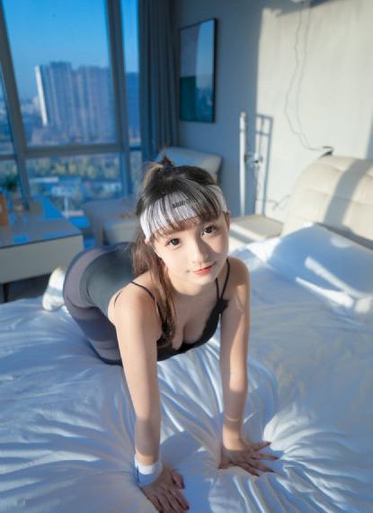 办公室内衣动漫