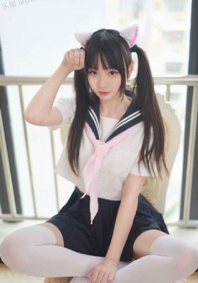 吊带袜天使动漫