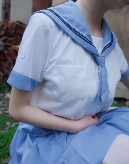 老师扒开腿让我爽了一夜视频