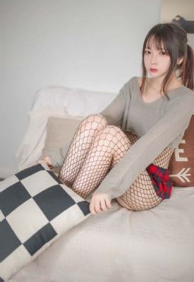 丝袜玉足小说